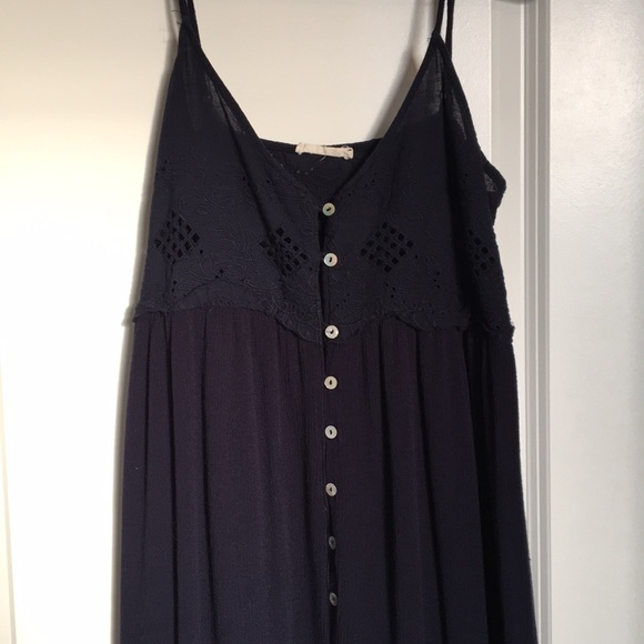 Dress - Picture 2 of 6